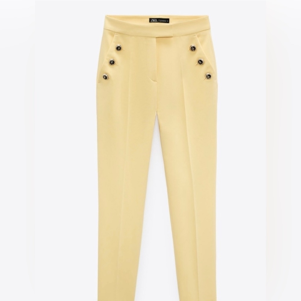 BUTTONED HIGH-WAISTED PANTS
YELLOW - REF. 8286/663